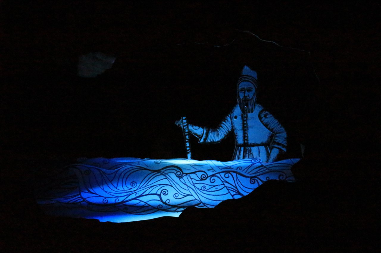 6 Simin and Farzan, a puppet theatre