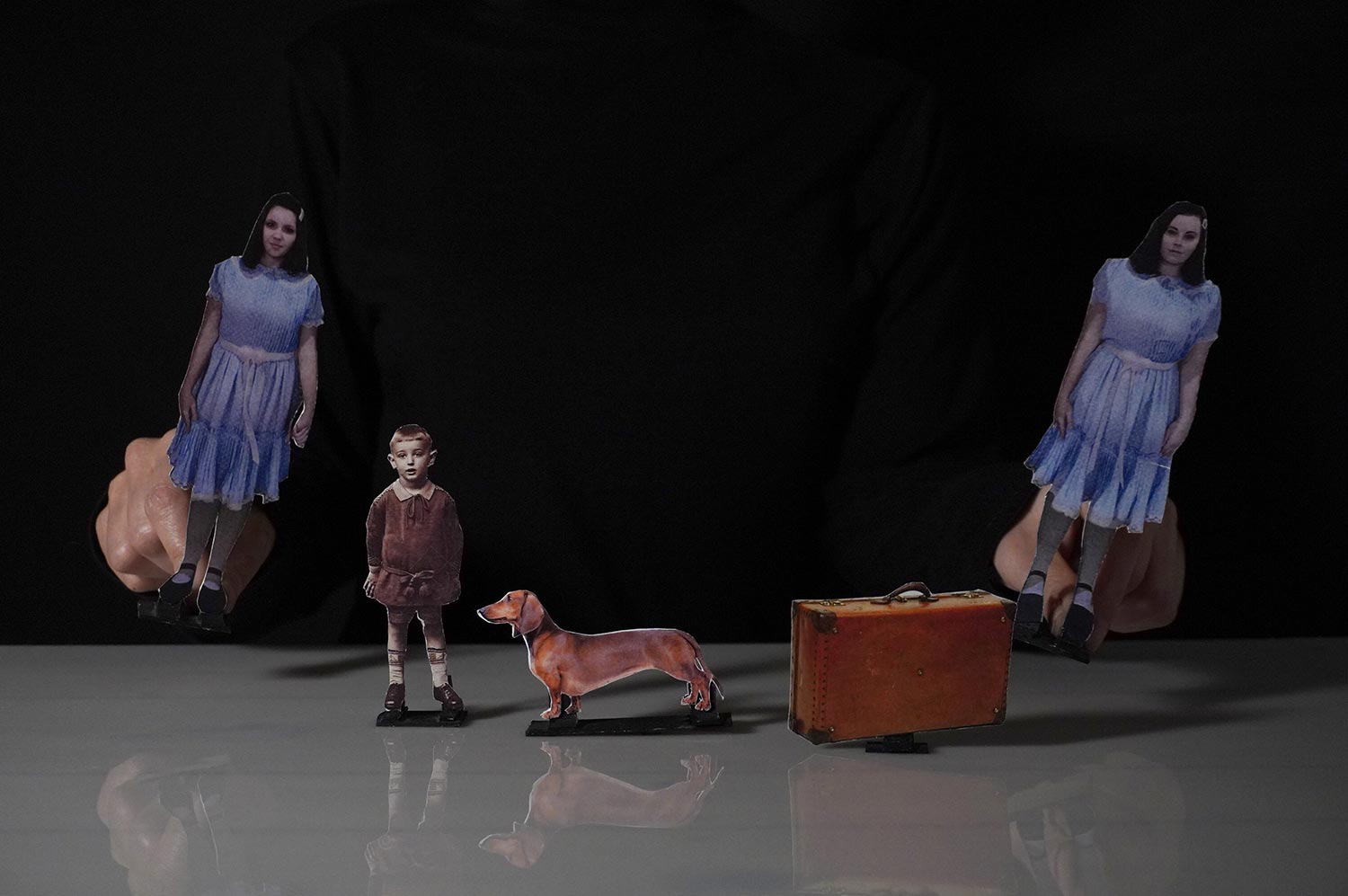 2 Faces and Dreams, a puppet theatre