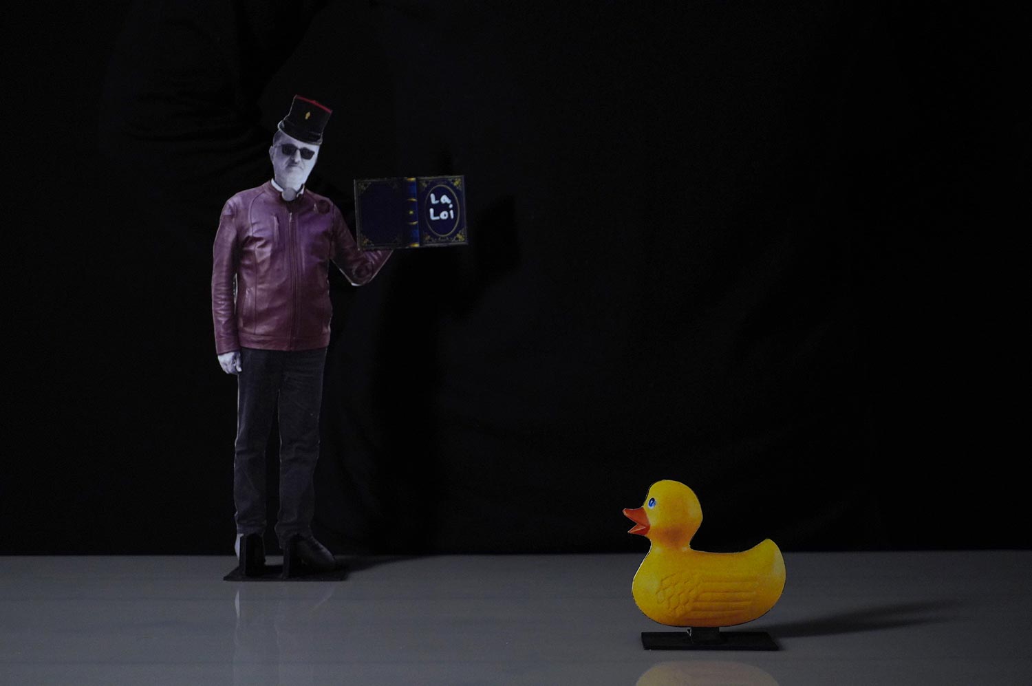 5 Faces and Dreams, a puppet theatre